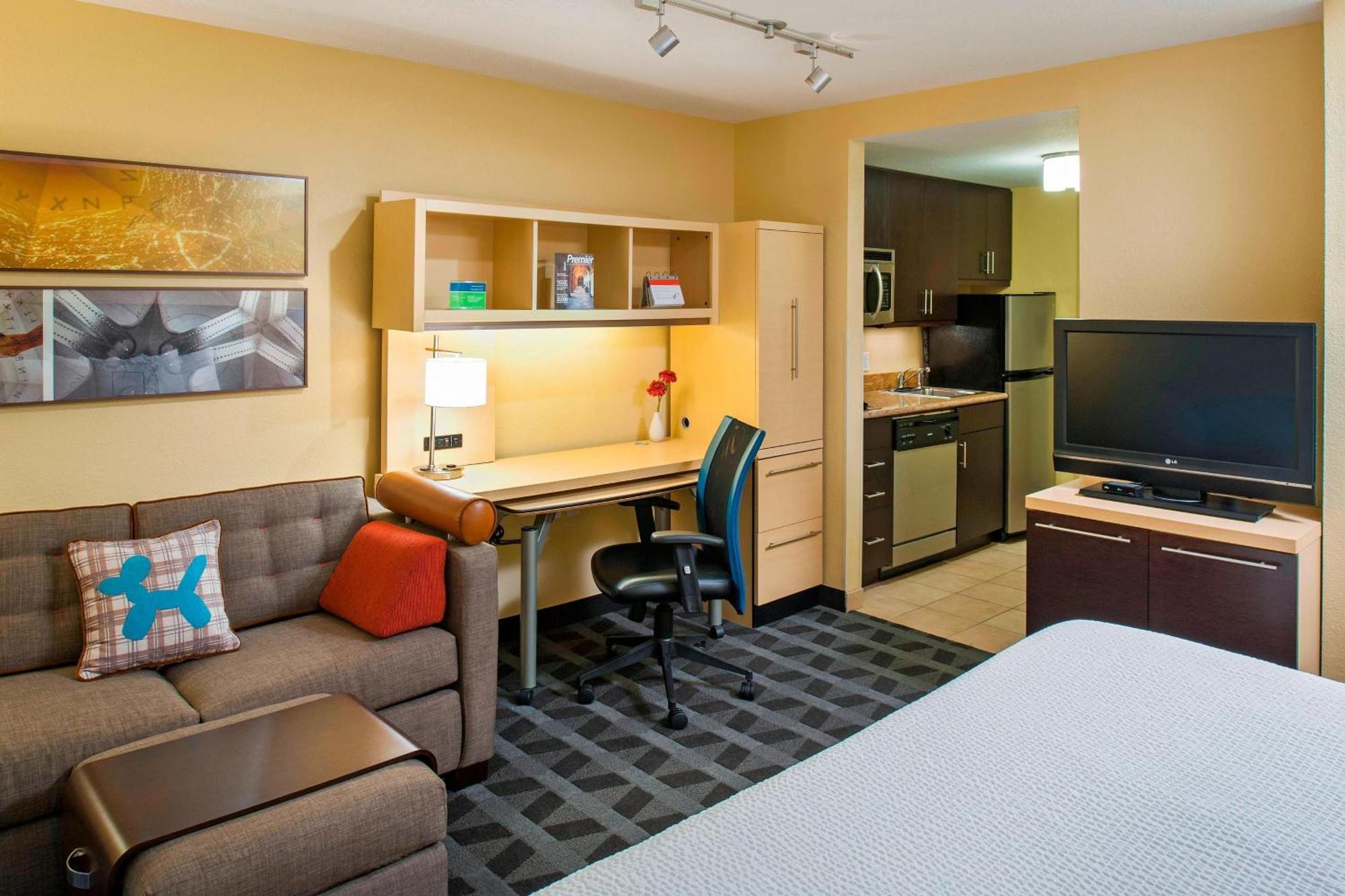 Towneplace Suites By Marriott Bethlehem Easton/Lehigh Valley Hollo Exterior photo
