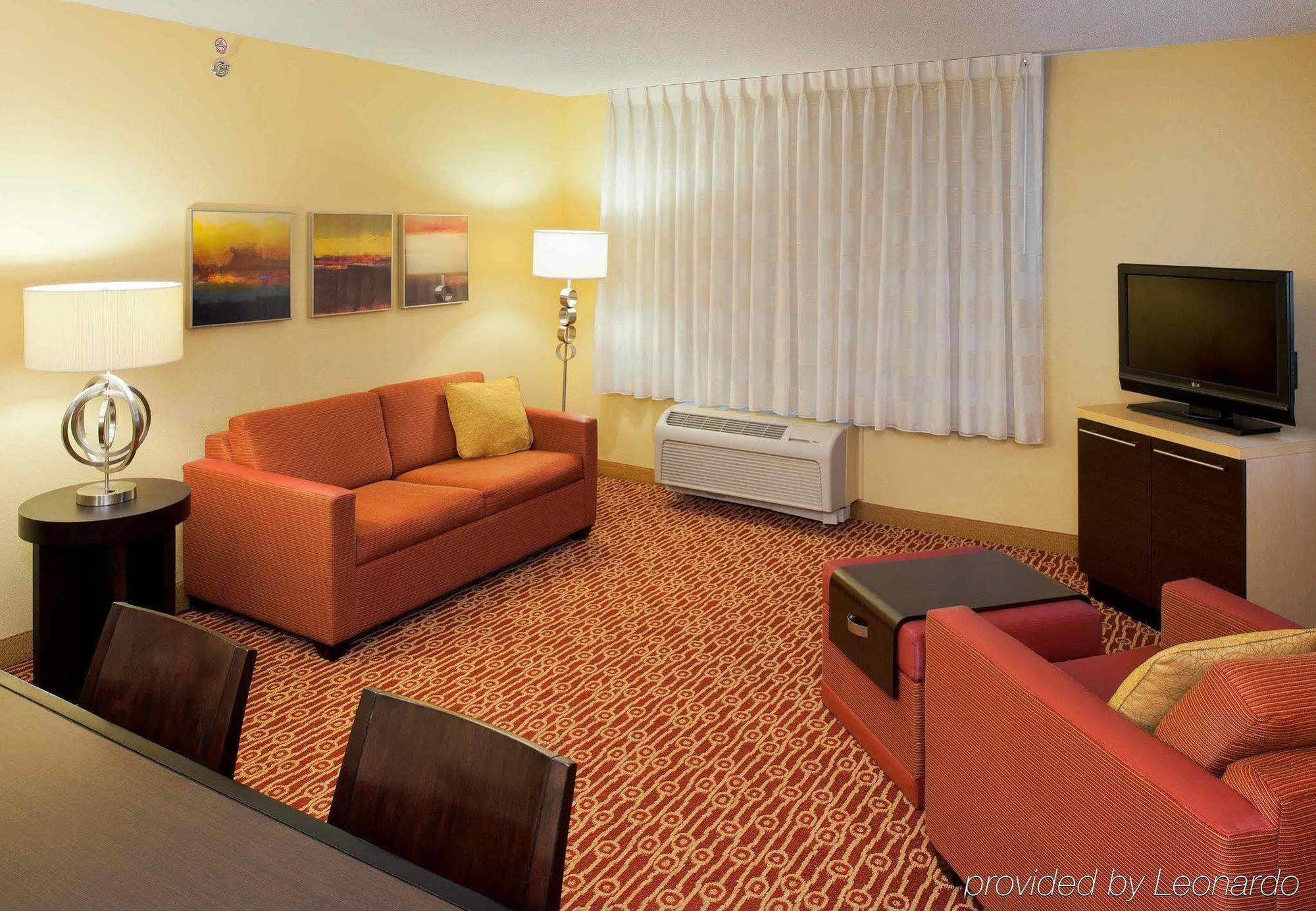 Towneplace Suites By Marriott Bethlehem Easton/Lehigh Valley Hollo Exterior photo